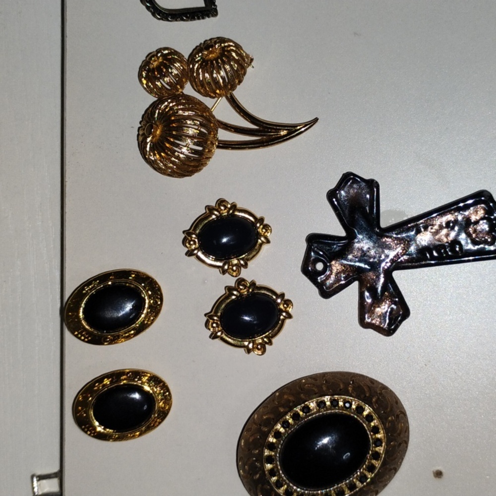 Gold and Black Vintage Lot